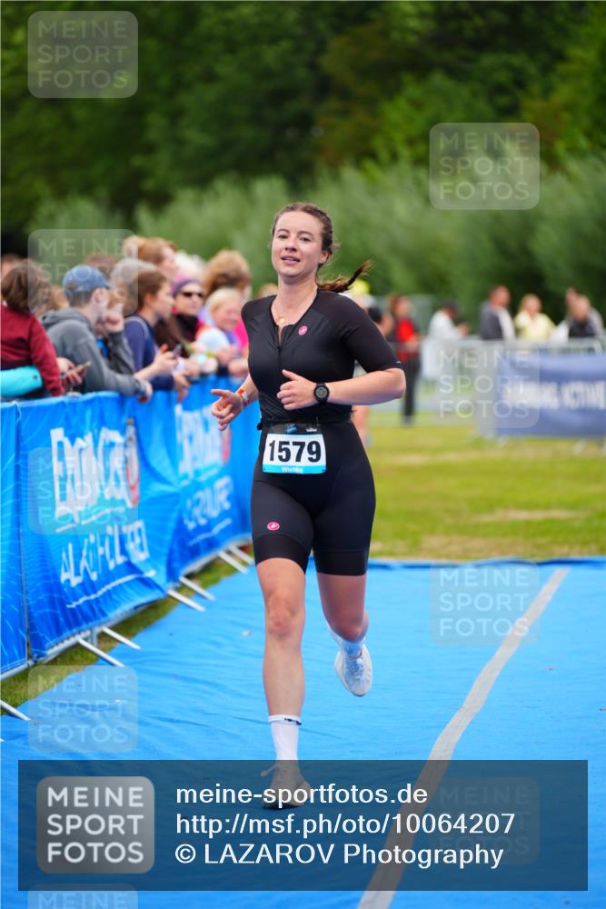 30.08.2026 - Elbe Triathlon Hamburg LAZAROV Photography http://msf.ph/oto/10064207 30.08.2026 12:02:55 Ziel 942, 1544, 1579 meine-sportfotos.de