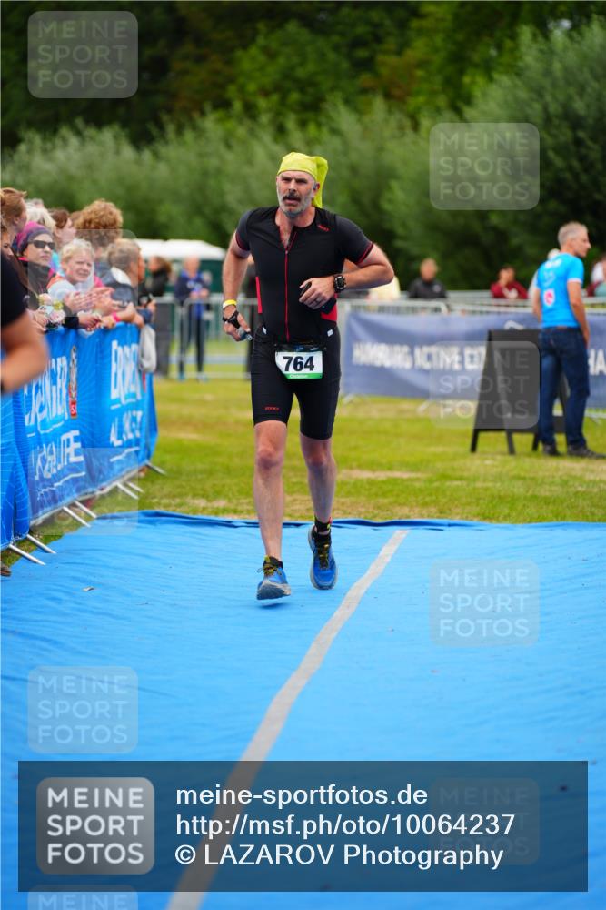 30.08.2026 - Elbe Triathlon Hamburg LAZAROV Photography http://msf.ph/oto/10064237 30.08.2026 12:03:05 Ziel 764, 942, 1544 meine-sportfotos.de