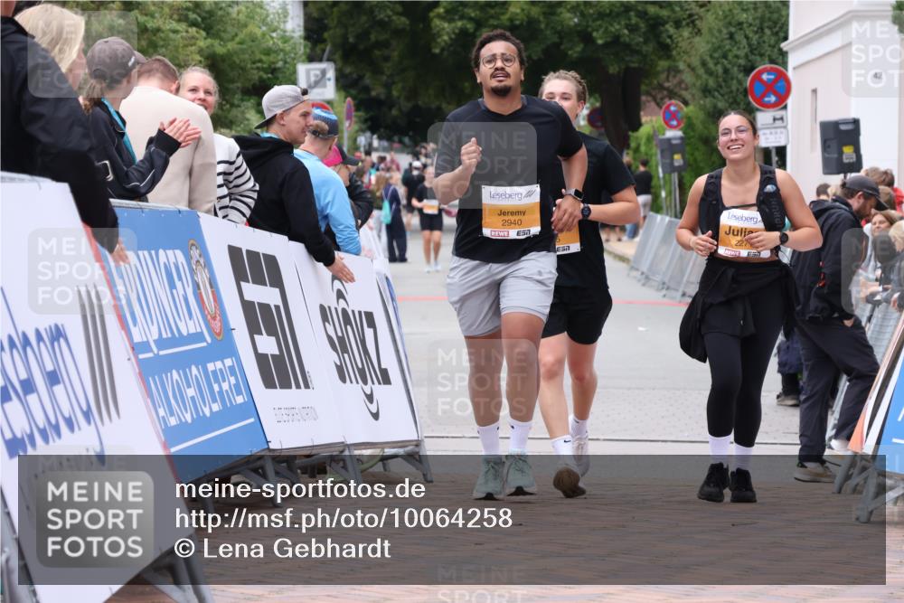 30.08.2026 - Blankeneser Heldenlauf Lena Gebhardt http://msf.ph/oto/10064258 30.08.2026 12:43:55 Ziel 2271, 2385, 2622, 2940, 4412 meine-sportfotos.de