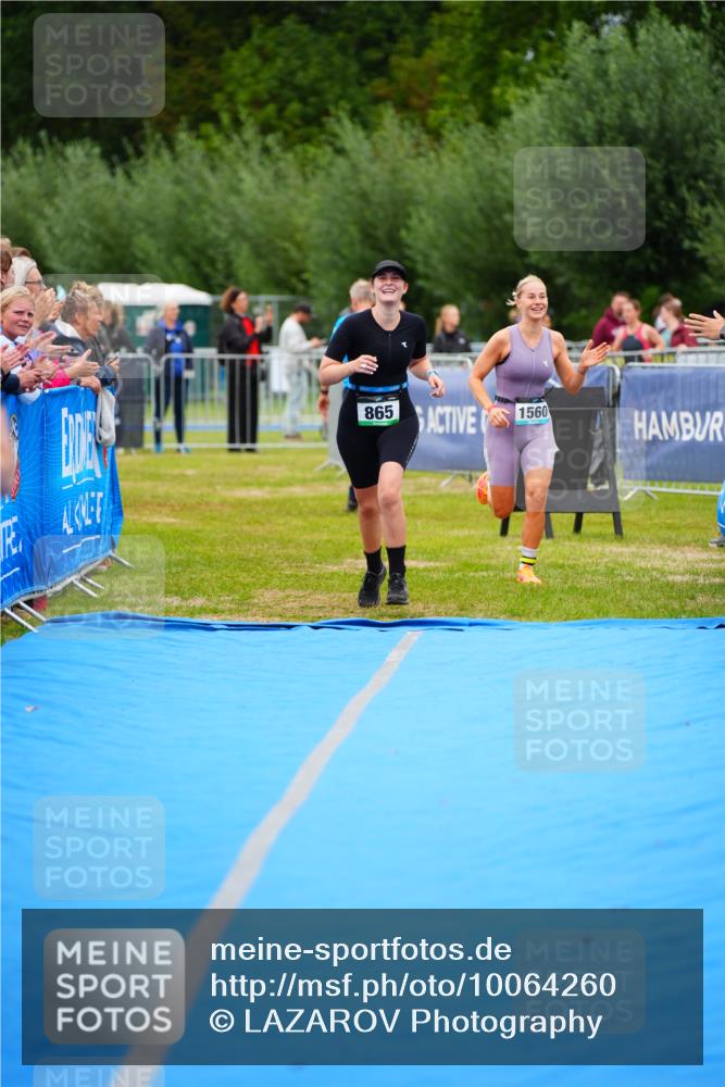 30.08.2026 - Elbe Triathlon Hamburg LAZAROV Photography http://msf.ph/oto/10064260 30.08.2026 12:03:16 Ziel 865, 1391, 1560 meine-sportfotos.de