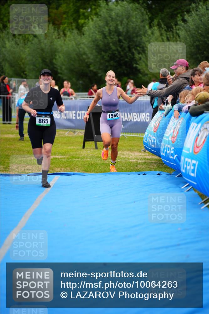 30.08.2026 - Elbe Triathlon Hamburg LAZAROV Photography http://msf.ph/oto/10064263 30.08.2026 12:03:17 Ziel 865, 1391, 1560 meine-sportfotos.de