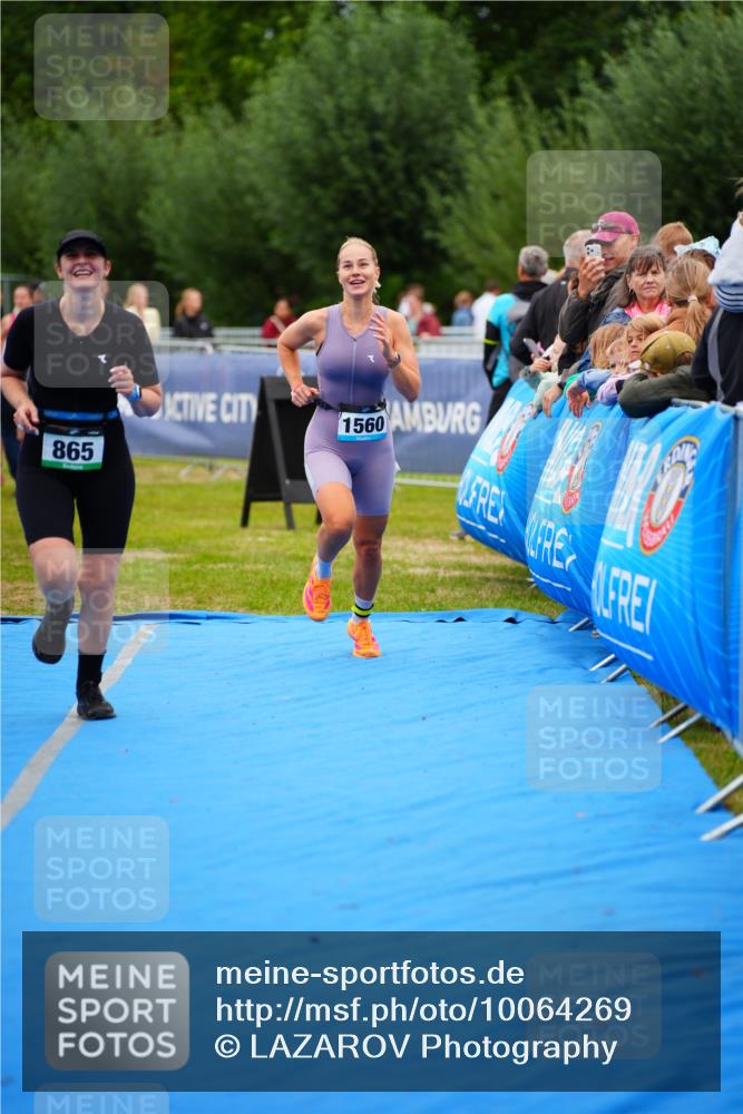 30.08.2026 - Elbe Triathlon Hamburg LAZAROV Photography http://msf.ph/oto/10064269 30.08.2026 12:03:18 Ziel 865, 952, 1391, 1560 meine-sportfotos.de