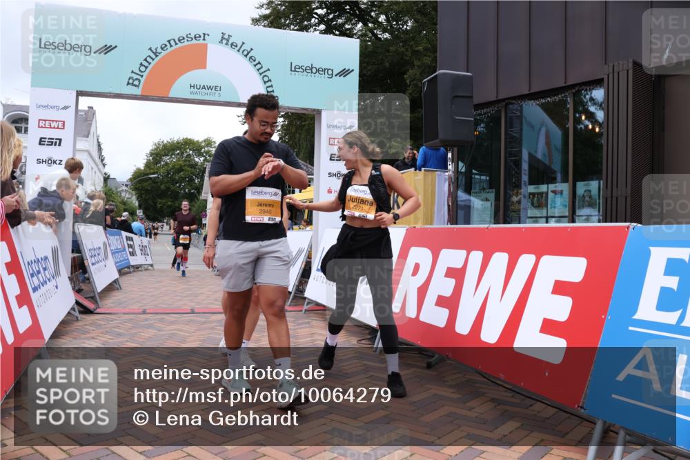 30.08.2026 - Blankeneser Heldenlauf Lena Gebhardt http://msf.ph/oto/10064279 30.08.2026 12:44:01 Ziel 2271, 2385, 2500, 2940 meine-sportfotos.de
