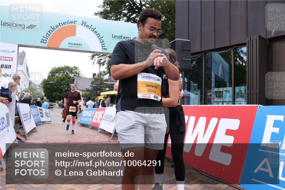 30.08.2026 - Blankeneser Heldenlauf Lena Gebhardt http://msf.ph/oto/10064291 30.08.2026 12:44:02 Ziel 2271, 2385, 2500, 2940 meine-sportfotos.de