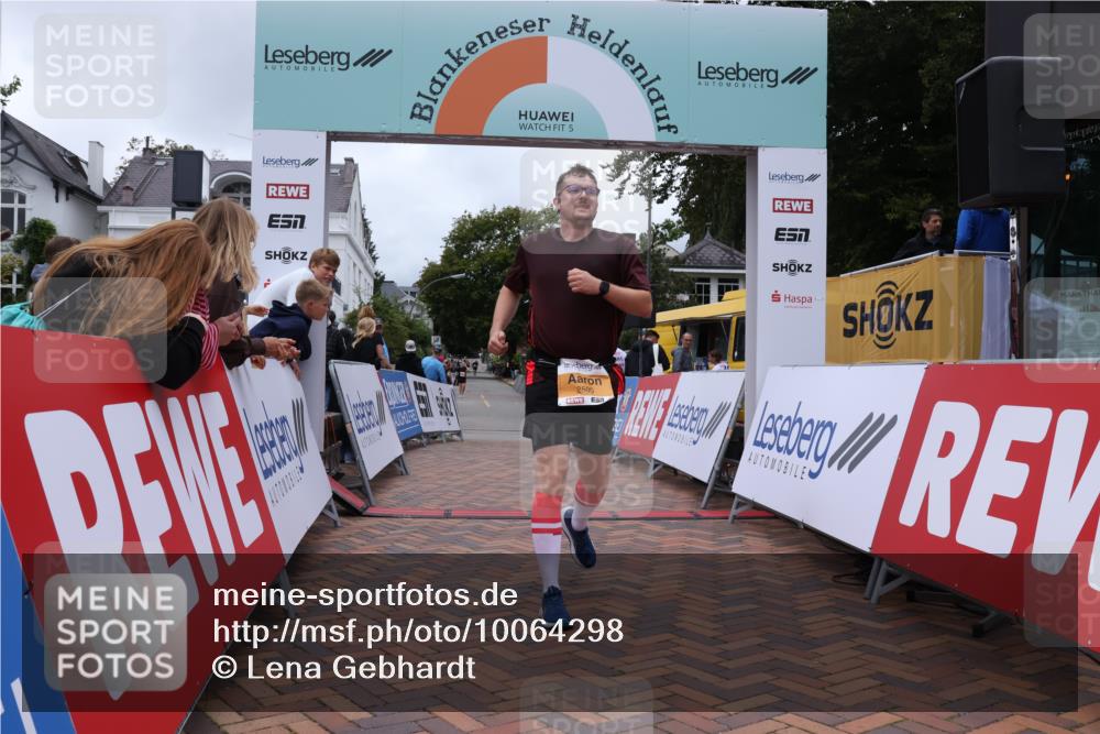 30.08.2026 - Blankeneser Heldenlauf Lena Gebhardt http://msf.ph/oto/10064298 30.08.2026 12:44:04 Ziel 2271, 2385, 2500, 2940 meine-sportfotos.de