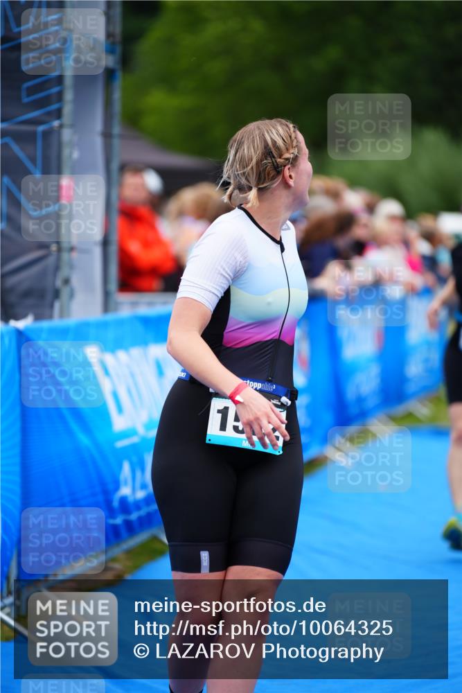 30.08.2026 - Elbe Triathlon Hamburg LAZAROV Photography http://msf.ph/oto/10064325 30.08.2026 12:03:53 Ziel 1522, 1572 meine-sportfotos.de