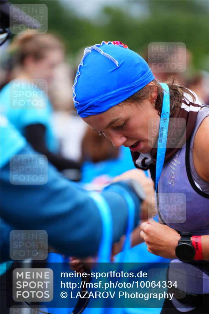 30.08.2026 - Elbe Triathlon Hamburg LAZAROV Photography http://msf.ph/oto/10064334 30.08.2026 12:03:58 Ziel 1572, 1580 meine-sportfotos.de