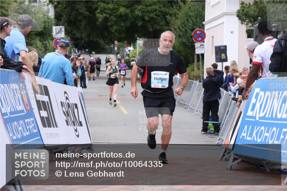 30.08.2026 - Blankeneser Heldenlauf Lena Gebhardt http://msf.ph/oto/10064335 30.08.2026 12:44:31 Ziel 2241, 4172 meine-sportfotos.de