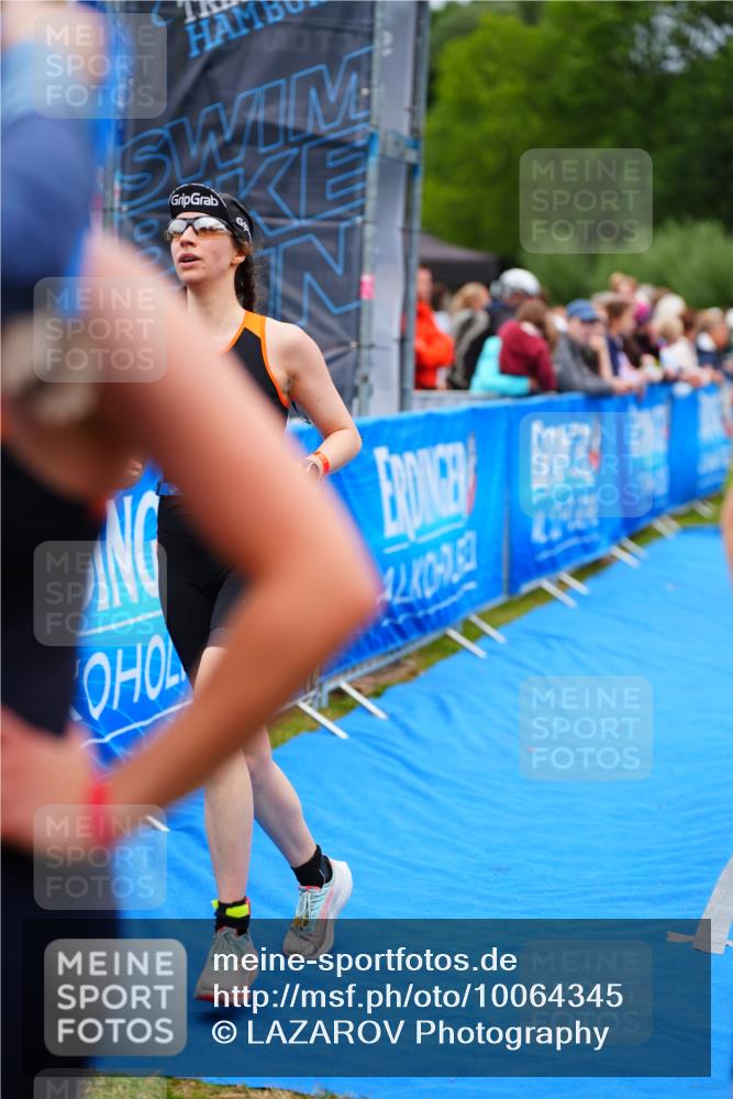 30.08.2026 - Elbe Triathlon Hamburg LAZAROV Photography http://msf.ph/oto/10064345 30.08.2026 12:04:07 Ziel 1580, 1649 meine-sportfotos.de
