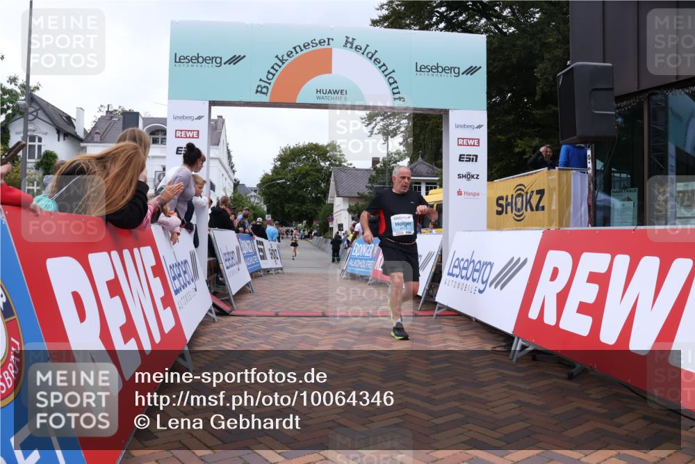 30.08.2026 - Blankeneser Heldenlauf Lena Gebhardt http://msf.ph/oto/10064346 30.08.2026 12:44:34 Ziel 2241, 4172 meine-sportfotos.de