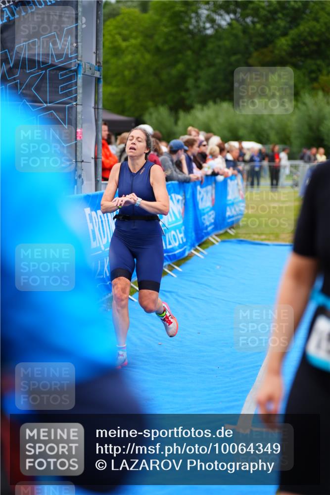 30.08.2026 - Elbe Triathlon Hamburg LAZAROV Photography http://msf.ph/oto/10064349 30.08.2026 12:04:09 Ziel 1580, 1649 meine-sportfotos.de