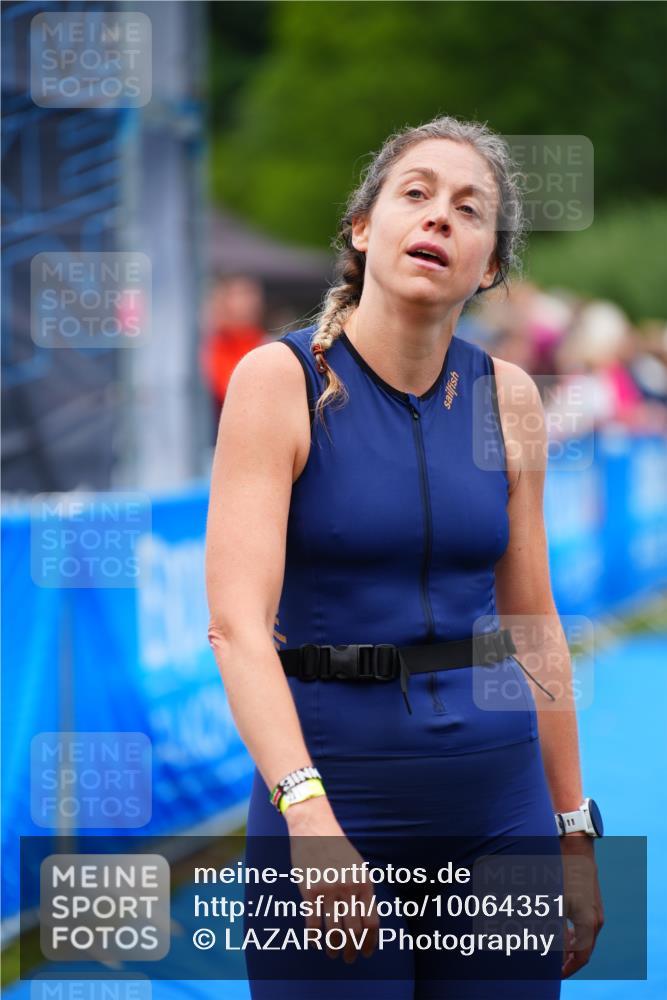 30.08.2026 - Elbe Triathlon Hamburg LAZAROV Photography http://msf.ph/oto/10064351 30.08.2026 12:04:17 Ziel  meine-sportfotos.de
