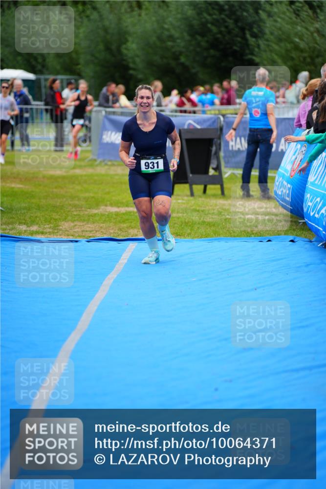 30.08.2026 - Elbe Triathlon Hamburg LAZAROV Photography http://msf.ph/oto/10064371 30.08.2026 12:04:25 Ziel 931, 1632 meine-sportfotos.de