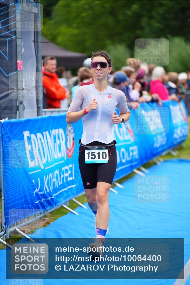 30.08.2026 - Elbe Triathlon Hamburg LAZAROV Photography http://msf.ph/oto/10064400 30.08.2026 12:04:35 Ziel 1463, 1510, 1632 meine-sportfotos.de