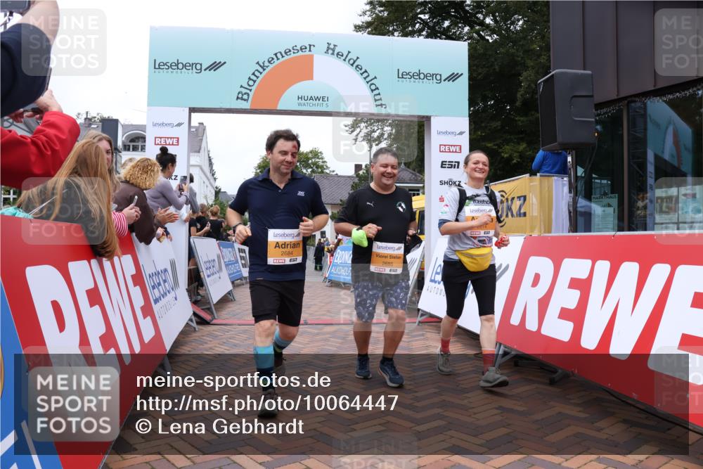 30.08.2026 - Blankeneser Heldenlauf Lena Gebhardt http://msf.ph/oto/10064447 30.08.2026 12:45:12 Ziel 2614, 2684, 2685, 4037 meine-sportfotos.de