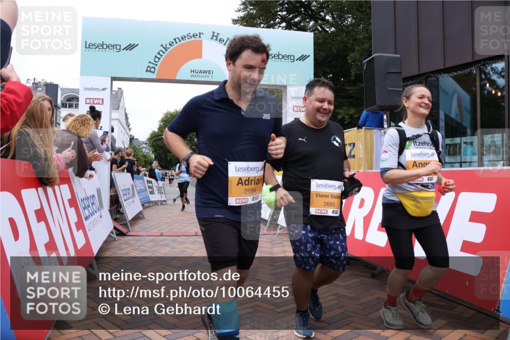 30.08.2026 - Blankeneser Heldenlauf Lena Gebhardt http://msf.ph/oto/10064455 30.08.2026 12:45:13 Ziel 2614, 2684, 2685, 4037 meine-sportfotos.de