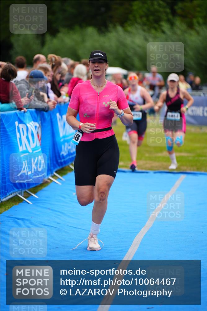 30.08.2026 - Elbe Triathlon Hamburg LAZAROV Photography http://msf.ph/oto/10064467 30.08.2026 12:05:14 Ziel 1414, 1424, 1459, 1488, 1525 meine-sportfotos.de