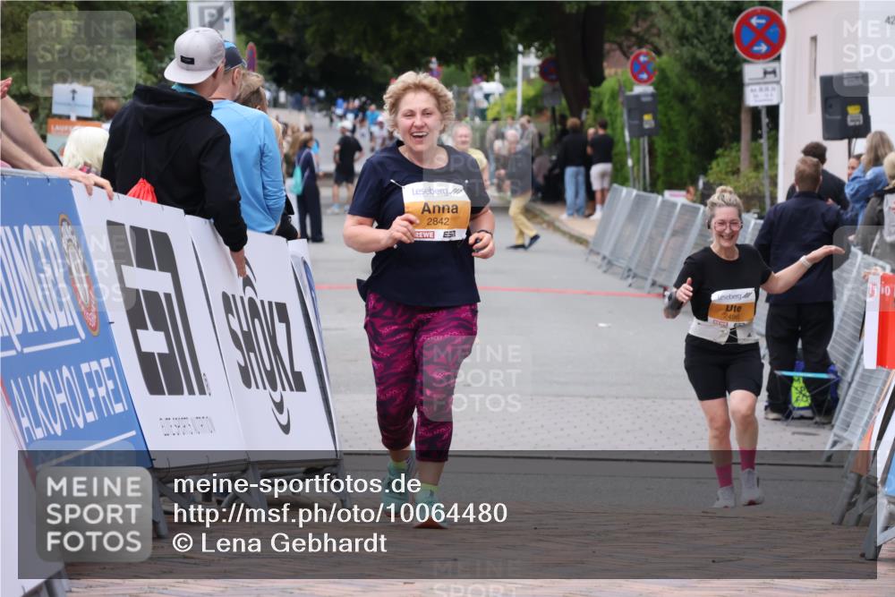 30.08.2026 - Blankeneser Heldenlauf Lena Gebhardt http://msf.ph/oto/10064480 30.08.2026 12:45:26 Ziel 2842 meine-sportfotos.de
