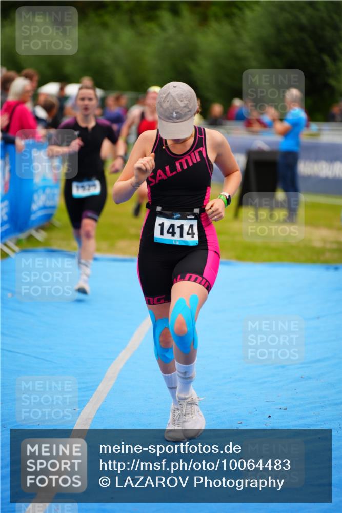 30.08.2026 - Elbe Triathlon Hamburg LAZAROV Photography http://msf.ph/oto/10064483 30.08.2026 12:05:17 Ziel 1414, 1424, 1459, 1460, 1488, 1525 meine-sportfotos.de