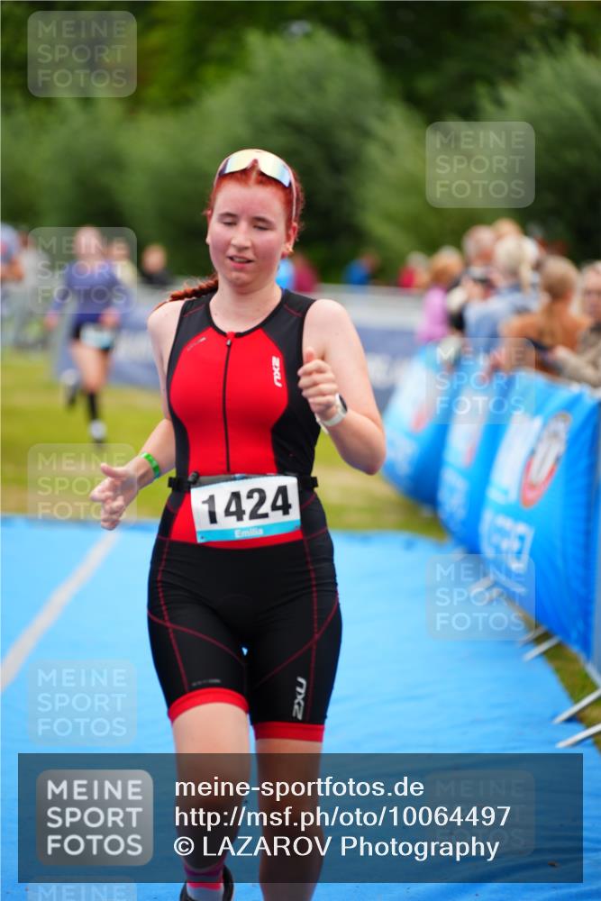 30.08.2026 - Elbe Triathlon Hamburg LAZAROV Photography http://msf.ph/oto/10064497 30.08.2026 12:05:21 Ziel 1358, 1414, 1424, 1460, 1525 meine-sportfotos.de