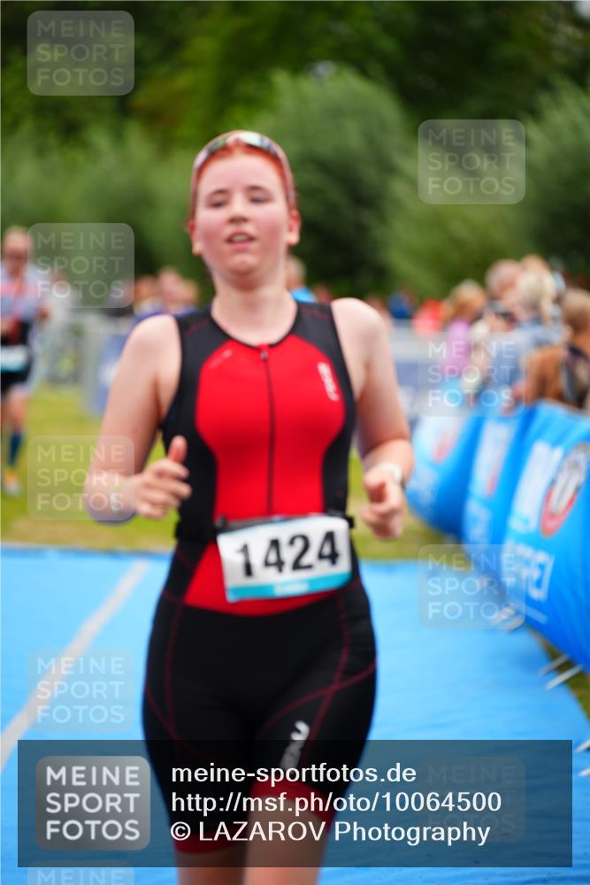 30.08.2026 - Elbe Triathlon Hamburg LAZAROV Photography http://msf.ph/oto/10064500 30.08.2026 12:05:21 Ziel 1358, 1414, 1424, 1460, 1525 meine-sportfotos.de