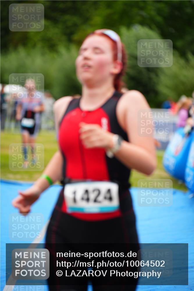 30.08.2026 - Elbe Triathlon Hamburg LAZAROV Photography http://msf.ph/oto/10064502 30.08.2026 12:05:22 Ziel 1358, 1424, 1460, 1525 meine-sportfotos.de