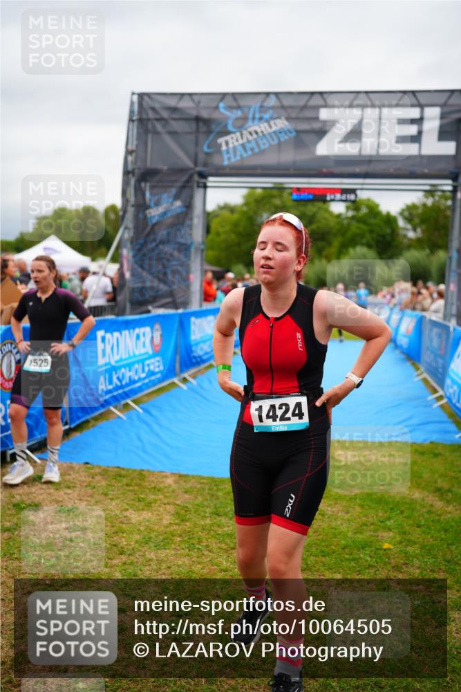 30.08.2026 - Elbe Triathlon Hamburg LAZAROV Photography http://msf.ph/oto/10064505 30.08.2026 12:05:23 Ziel 1358, 1424, 1460, 1525 meine-sportfotos.de