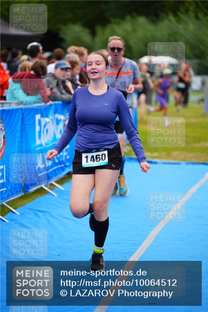 30.08.2026 - Elbe Triathlon Hamburg LAZAROV Photography http://msf.ph/oto/10064512 30.08.2026 12:05:26 Ziel 1358, 1397, 1460, 1529 meine-sportfotos.de