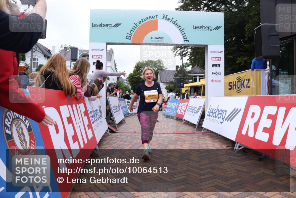 30.08.2026 - Blankeneser Heldenlauf Lena Gebhardt http://msf.ph/oto/10064513 30.08.2026 12:45:32 Ziel 2496, 2842 meine-sportfotos.de