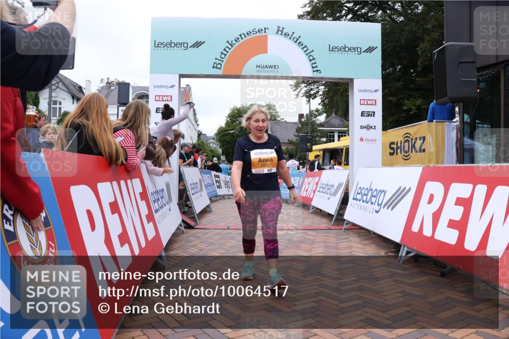 30.08.2026 - Blankeneser Heldenlauf Lena Gebhardt http://msf.ph/oto/10064517 30.08.2026 12:45:32 Ziel 2496, 2842 meine-sportfotos.de