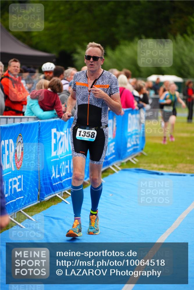 30.08.2026 - Elbe Triathlon Hamburg LAZAROV Photography http://msf.ph/oto/10064518 30.08.2026 12:05:27 Ziel 1358, 1397, 1460, 1529, 1577 meine-sportfotos.de