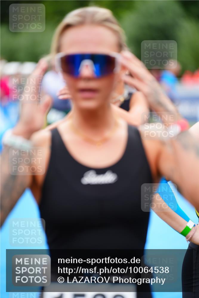30.08.2026 - Elbe Triathlon Hamburg LAZAROV Photography http://msf.ph/oto/10064538 30.08.2026 12:05:37 Ziel 564, 1475, 1529, 1577 meine-sportfotos.de