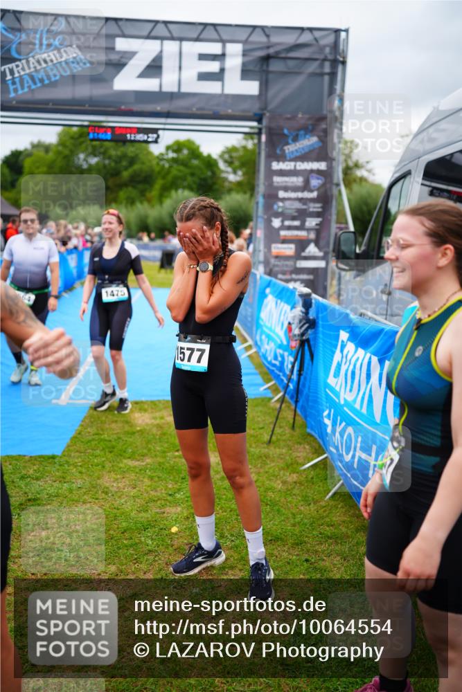 30.08.2026 - Elbe Triathlon Hamburg LAZAROV Photography http://msf.ph/oto/10064554 30.08.2026 12:05:43 Ziel 564, 1475, 1508 meine-sportfotos.de