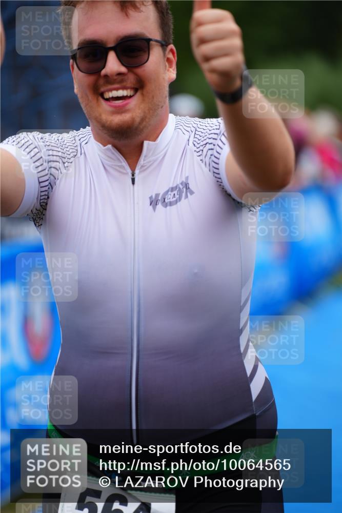 30.08.2026 - Elbe Triathlon Hamburg LAZAROV Photography http://msf.ph/oto/10064565 30.08.2026 12:05:47 Ziel 1396, 1508 meine-sportfotos.de