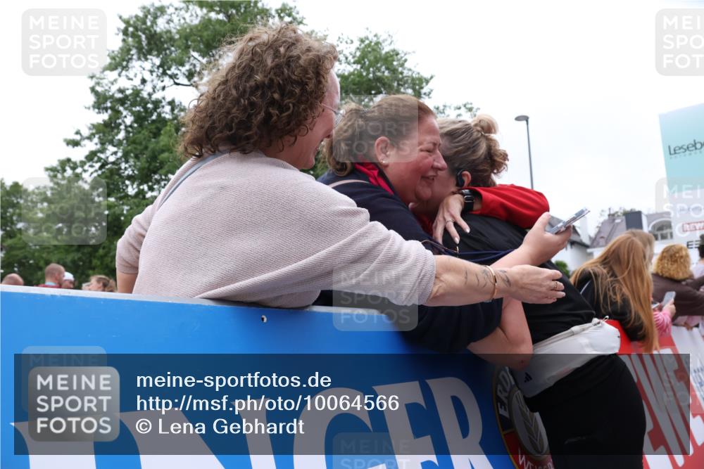 30.08.2026 - Blankeneser Heldenlauf Lena Gebhardt http://msf.ph/oto/10064566 30.08.2026 12:45:39 Ziel 2496, 4032 meine-sportfotos.de