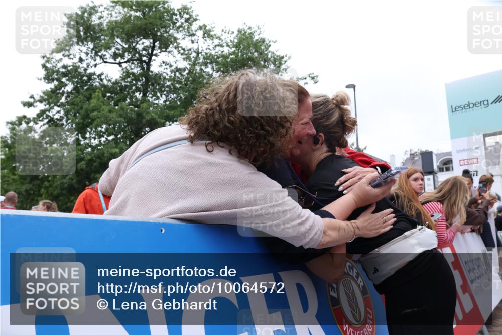 30.08.2026 - Blankeneser Heldenlauf Lena Gebhardt http://msf.ph/oto/10064572 30.08.2026 12:45:40 Ziel 2496, 4032 meine-sportfotos.de