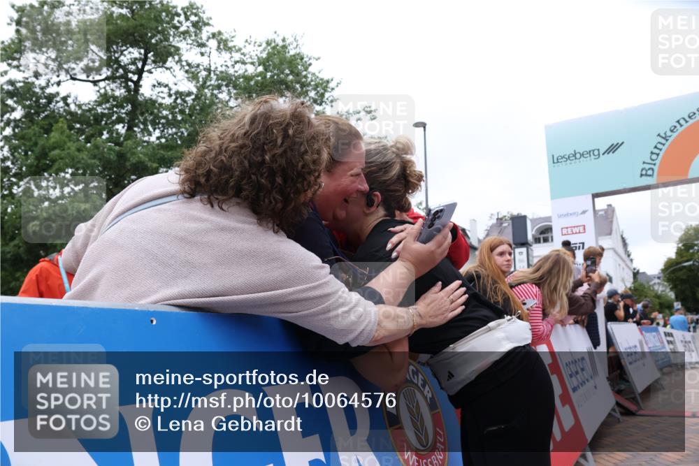 30.08.2026 - Blankeneser Heldenlauf Lena Gebhardt http://msf.ph/oto/10064576 30.08.2026 12:45:40 Ziel 2496, 4032 meine-sportfotos.de