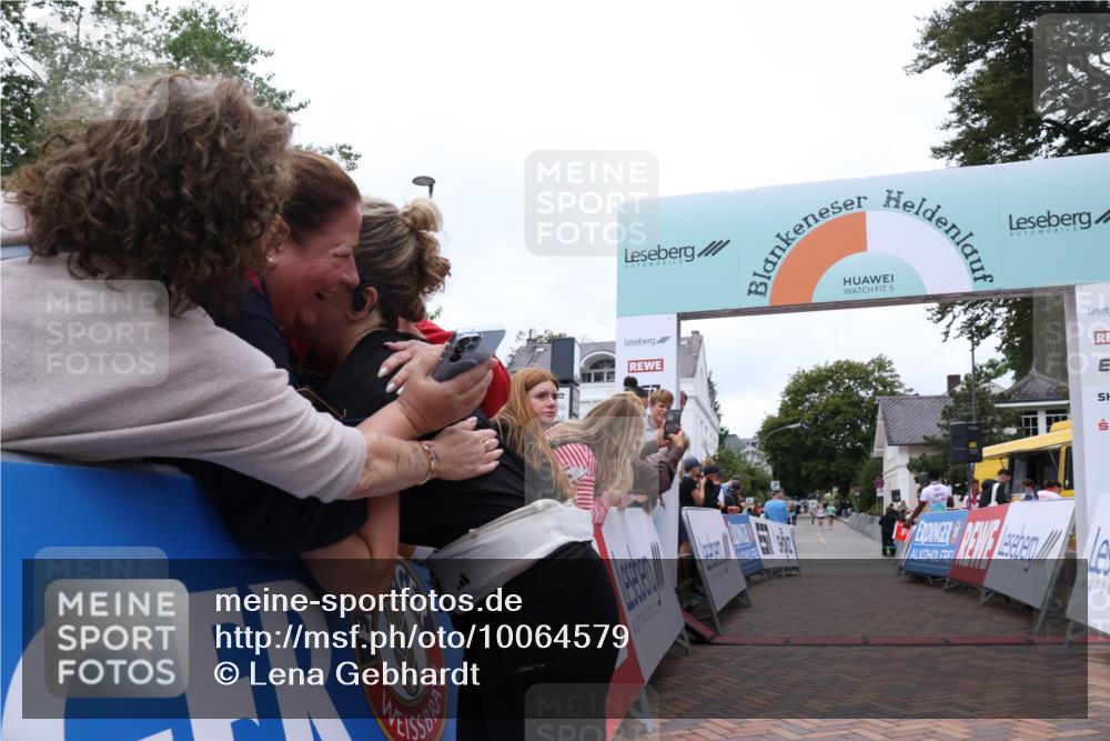 30.08.2026 - Blankeneser Heldenlauf Lena Gebhardt http://msf.ph/oto/10064579 30.08.2026 12:45:41 Ziel 2496, 4032 meine-sportfotos.de