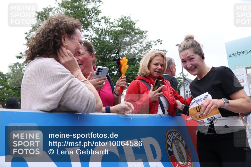 30.08.2026 - Blankeneser Heldenlauf Lena Gebhardt http://msf.ph/oto/10064586 30.08.2026 12:45:45 Ziel 4032 meine-sportfotos.de