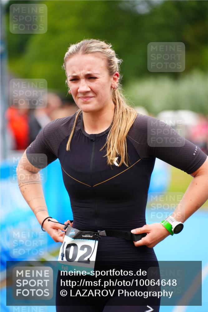 30.08.2026 - Elbe Triathlon Hamburg LAZAROV Photography http://msf.ph/oto/10064648 30.08.2026 12:06:32 Ziel 1492, 1493, 1703 meine-sportfotos.de