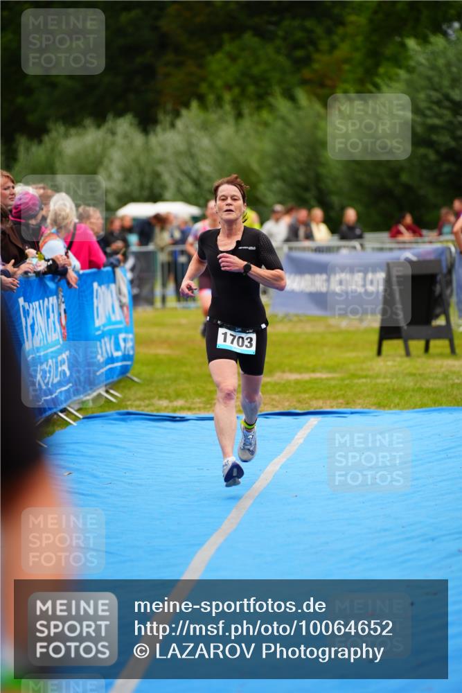 30.08.2026 - Elbe Triathlon Hamburg LAZAROV Photography http://msf.ph/oto/10064652 30.08.2026 12:06:34 Ziel 1492, 1703 meine-sportfotos.de