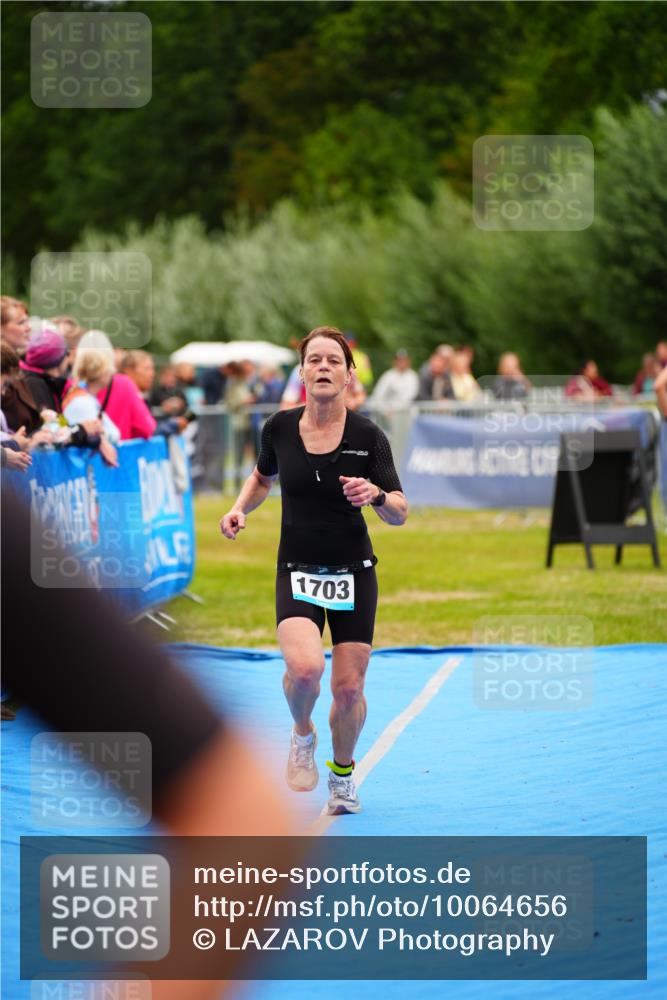 30.08.2026 - Elbe Triathlon Hamburg LAZAROV Photography http://msf.ph/oto/10064656 30.08.2026 12:06:35 Ziel 1492, 1703 meine-sportfotos.de