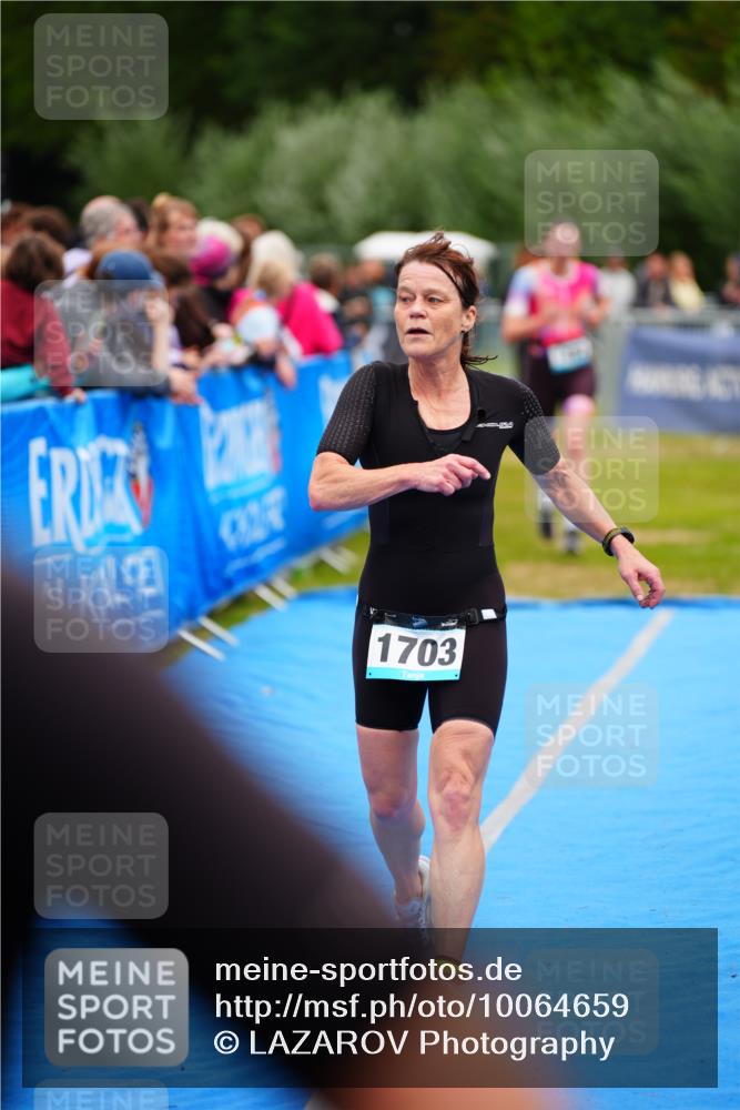 30.08.2026 - Elbe Triathlon Hamburg LAZAROV Photography http://msf.ph/oto/10064659 30.08.2026 12:06:36 Ziel 1492, 1703 meine-sportfotos.de