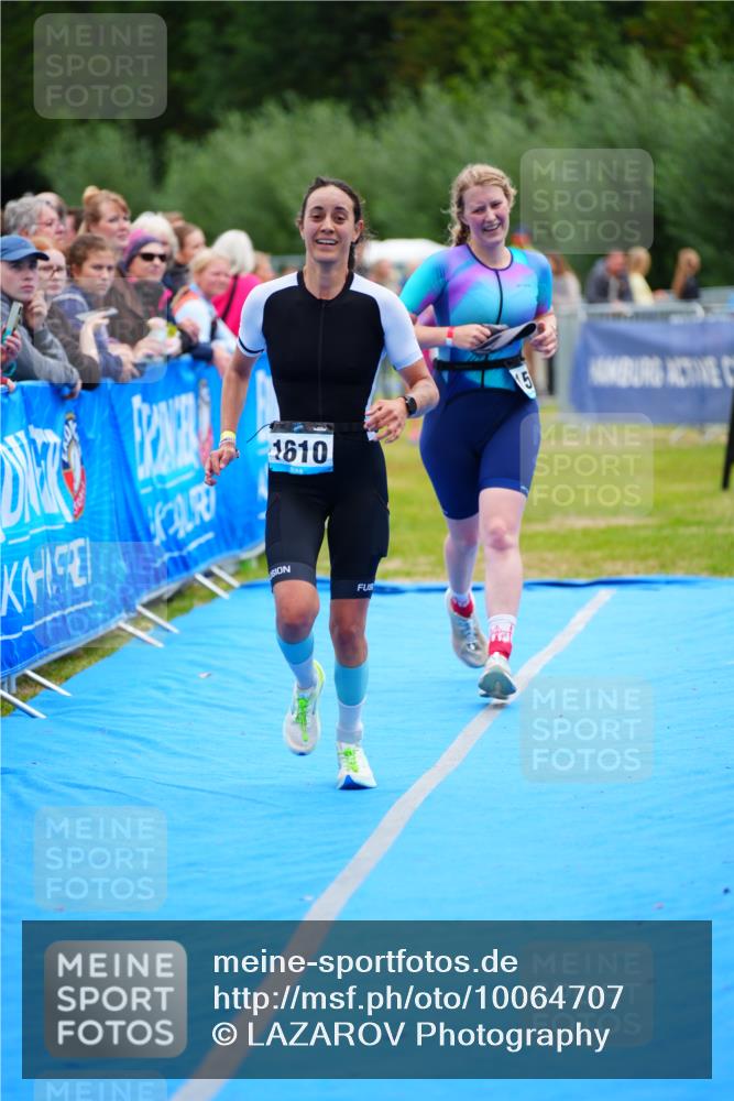 30.08.2026 - Elbe Triathlon Hamburg LAZAROV Photography http://msf.ph/oto/10064707 30.08.2026 12:07:05 Ziel 947, 1513, 1550, 1610 meine-sportfotos.de