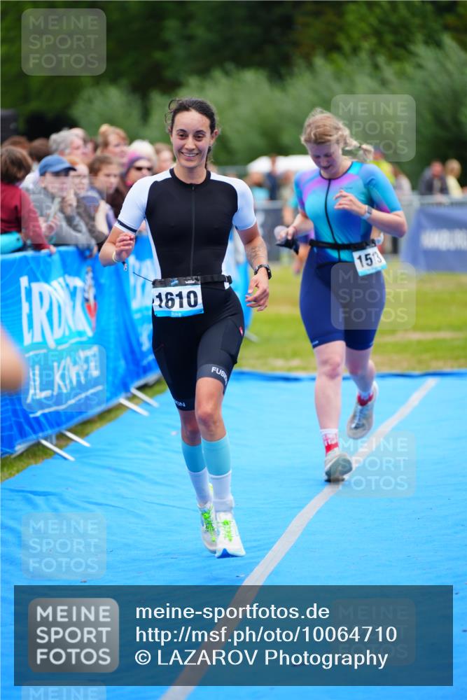 30.08.2026 - Elbe Triathlon Hamburg LAZAROV Photography http://msf.ph/oto/10064710 30.08.2026 12:07:05 Ziel 947, 1513, 1550, 1610 meine-sportfotos.de