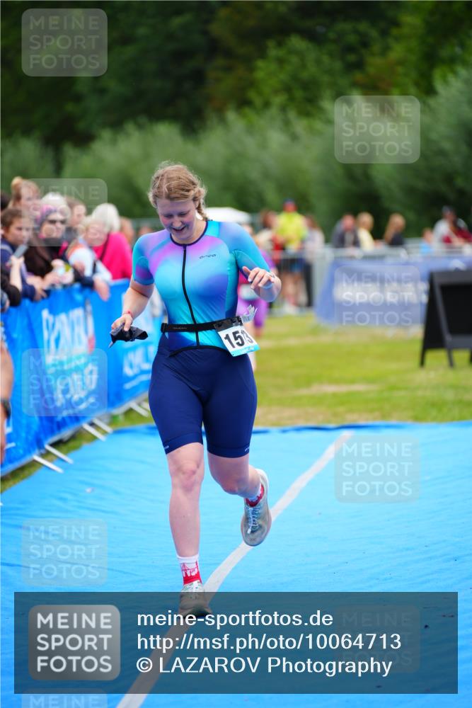 30.08.2026 - Elbe Triathlon Hamburg LAZAROV Photography http://msf.ph/oto/10064713 30.08.2026 12:07:06 Ziel 947, 1513, 1550, 1610 meine-sportfotos.de