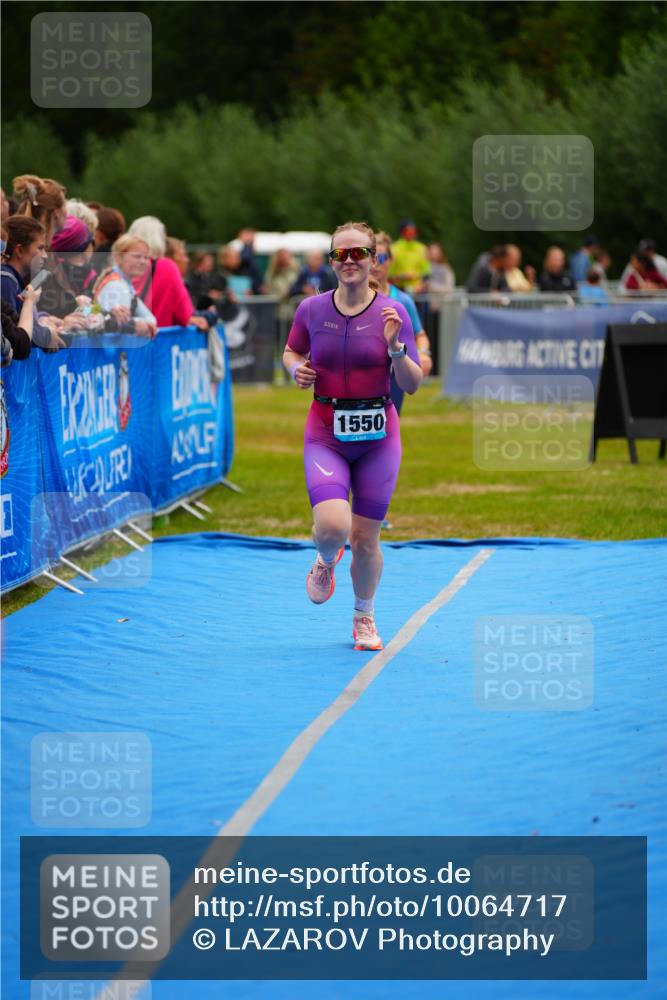 30.08.2026 - Elbe Triathlon Hamburg LAZAROV Photography http://msf.ph/oto/10064717 30.08.2026 12:07:10 Ziel 947, 1513, 1550 meine-sportfotos.de