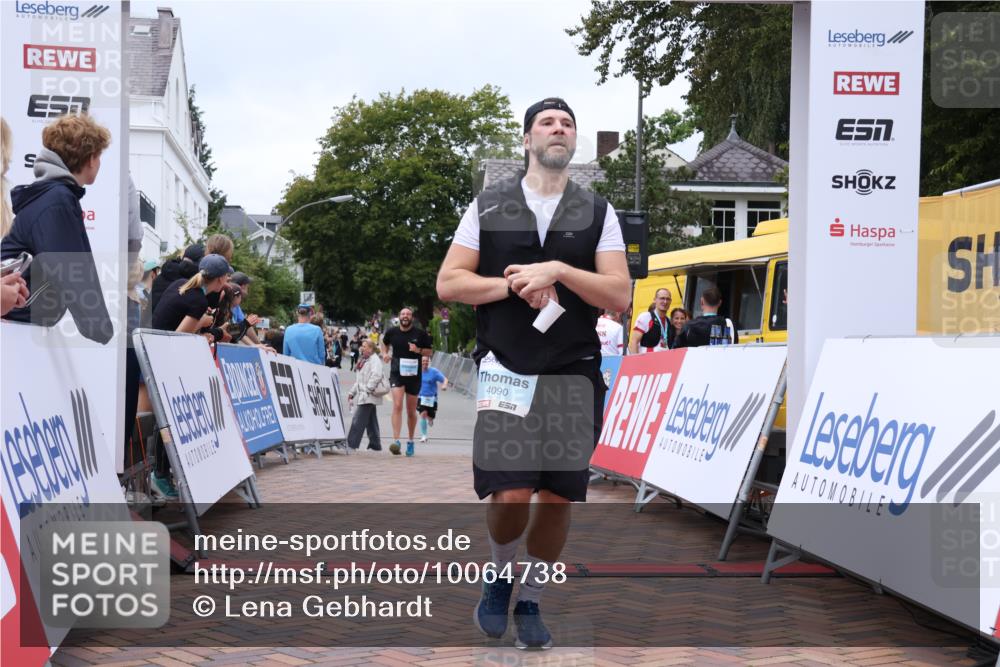 30.08.2026 - Blankeneser Heldenlauf Lena Gebhardt http://msf.ph/oto/10064738 30.08.2026 12:46:28 Ziel 4090, 4198 meine-sportfotos.de
