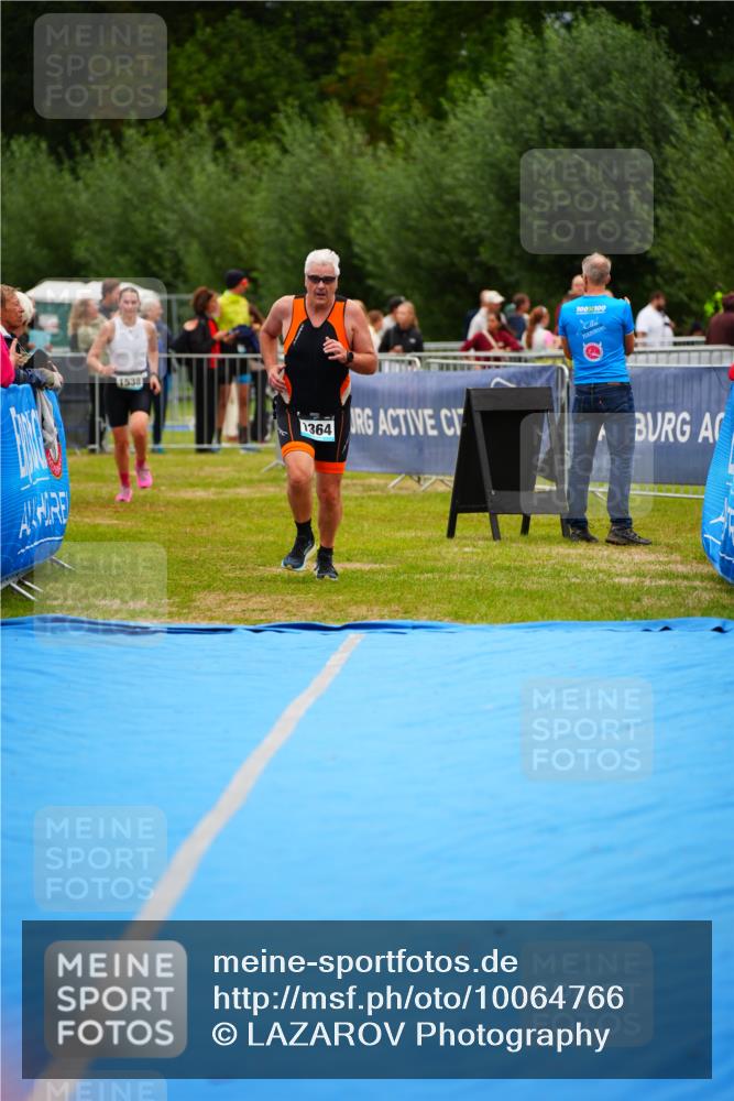 30.08.2026 - Elbe Triathlon Hamburg LAZAROV Photography http://msf.ph/oto/10064766 30.08.2026 12:07:35 Ziel 1364, 1538 meine-sportfotos.de