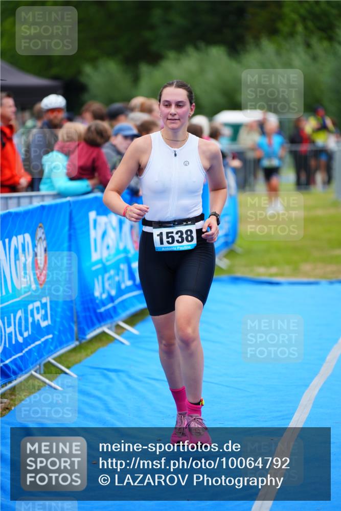 30.08.2026 - Elbe Triathlon Hamburg LAZAROV Photography http://msf.ph/oto/10064792 30.08.2026 12:07:42 Ziel 1364, 1538 meine-sportfotos.de